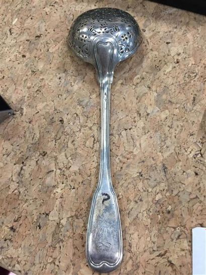 CUILLÈRE À SUCRE en argent (950/1000e), modèle...