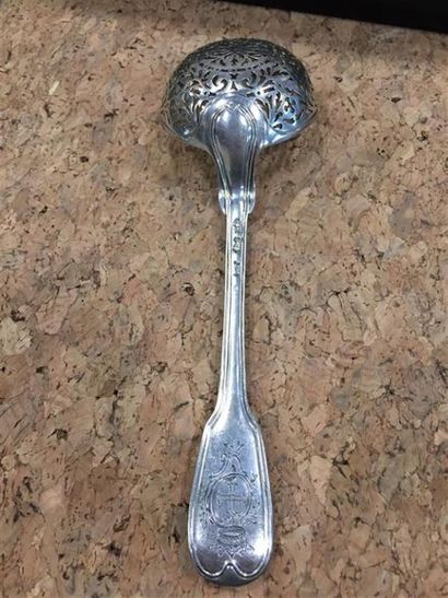 CUILLÈRE À SUCRE en argent (950/1000e), modèle...