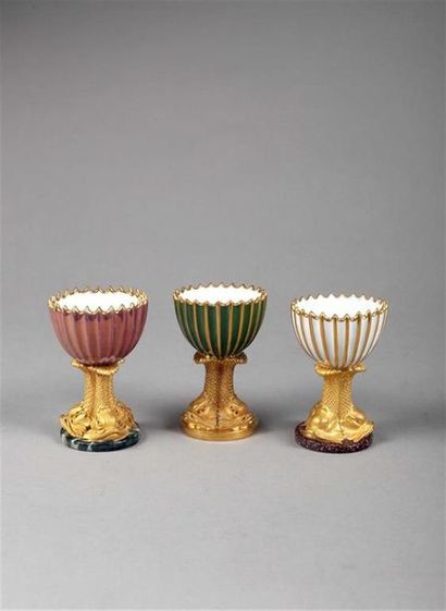 SÈVRES (porcelaine dure) : 
RARE SUITE DE...