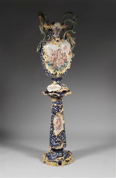 GRAND VASE SUR PIED de style rococo italien...