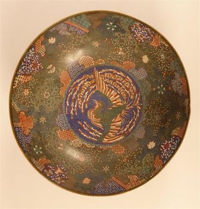 JAPON - 1900. Grande coupe circulaire en...