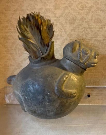 PÉROU, Chimu - 1100-1200. Vase zoomorphe...