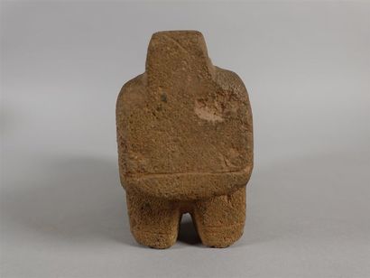 Lion en pierre. Haut. : 12,5 cm