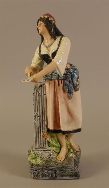 AUTRICHE. Figure à décor polychrome représentant...