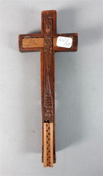 Crucifix en bois 19,5 x 7,5 cm