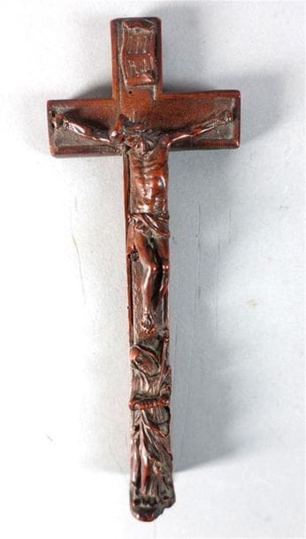 Crucifix en bois 19,5 x 7,5 cm