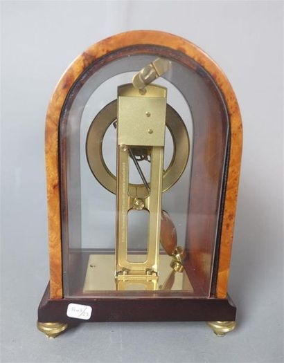 Pendulette en bois S. HALLER