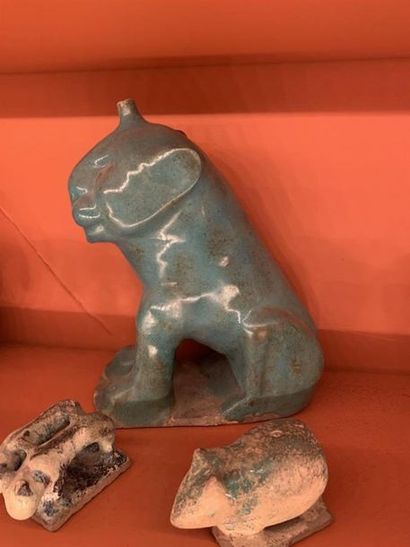 IRAN - XIIe-XIIIe siècle. Lion. Aquamanile...
