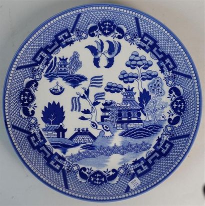 Partie de service dans le goût Chinois blanc...