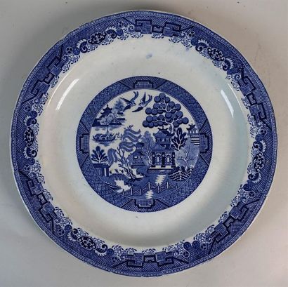Partie de service dans le goût Chinois blanc...