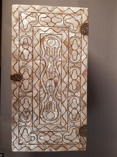 Coffre rectangulaire en bois et placage de...