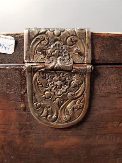 Coffre rectangulaire en bois et placage de...