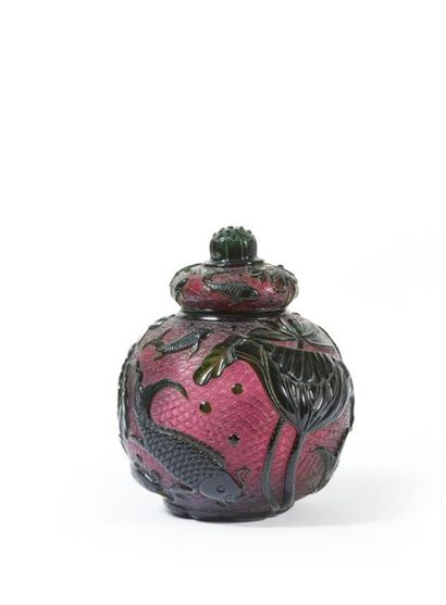 CHINE
Pot couvert de forme globulaire en...