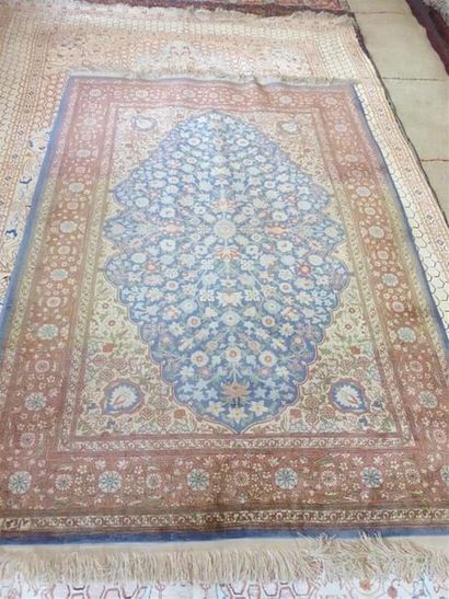 Tapis HEREKE en soie (chaîne, trame et velours...