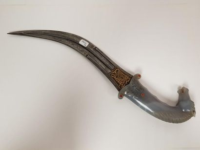 INDE
Jambiya à poignée en jade gris sculpté...