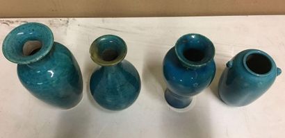 CHINE
Ensemble de pièces en céramique émaillée...