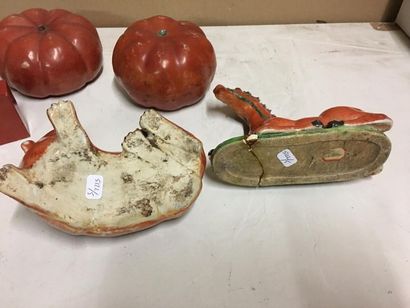 CHINE
Ensemble de pièces en céramique émaillée...