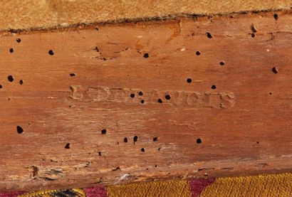 Petit secrétaire droit en placage de bois...