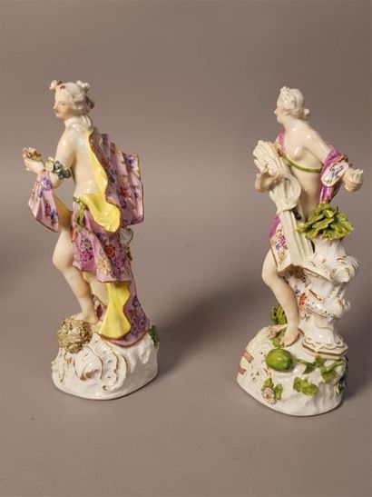 MEISSEN 
Suite de quatre figurines en porcelaine,...