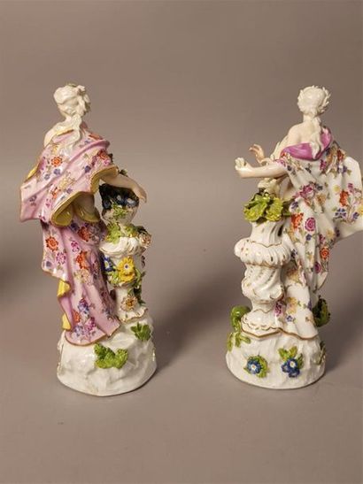 MEISSEN 
Suite de quatre figurines en porcelaine,...