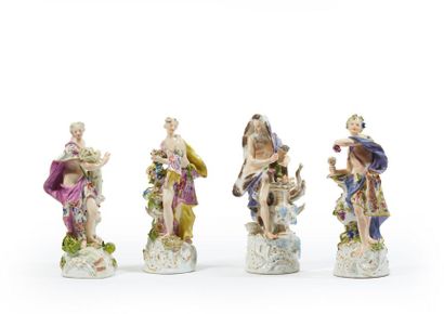 MEISSEN 
Suite de quatre figurines en porcelaine,...