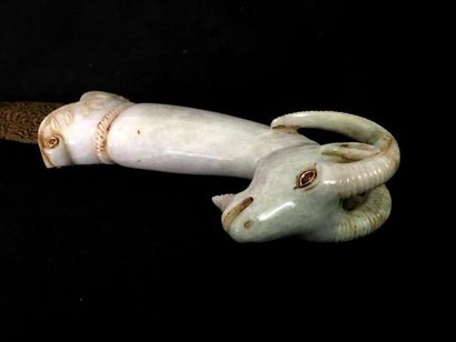 INDE
Jambiya moghol en jade néphrite blanc...