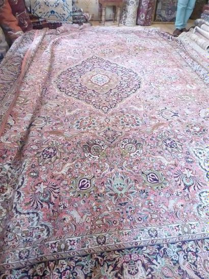 Tapis GHOUM en soie (chaîne, trame et velours...