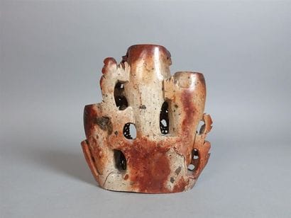 CHINE - Vers 1910-20
Vase en stéatite composé...