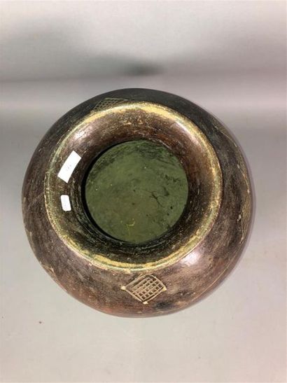 Grand pot en terre-cuite, Lobi, Burkina Faso
Diam....