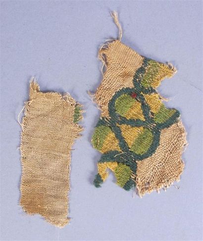 Ensemble de huit fragments de textiles C...