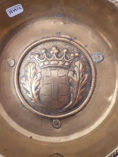 Réchaud de table à braises tripode en laiton...