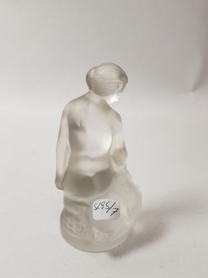 LALIQUE France.
Statuette «  Léda et le cygne »
Épreuve...