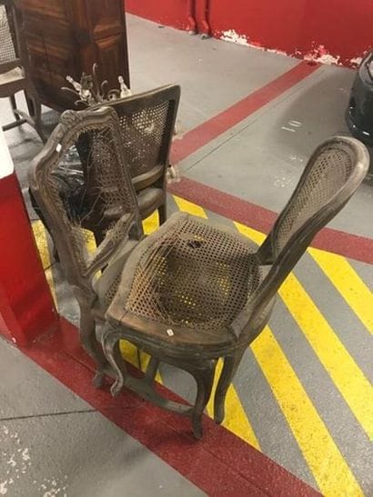 Lot de 6 chaises cannées accidents et deux...