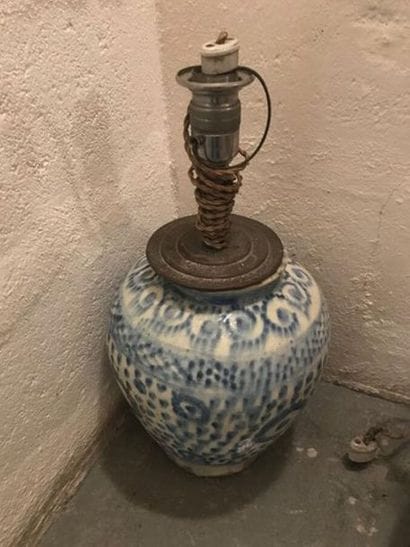 Une potiche en céramique kadjar, fin XIXème
Montée...