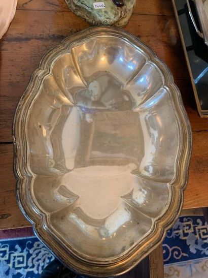 Ensemble de couverts et pièces de forme en...