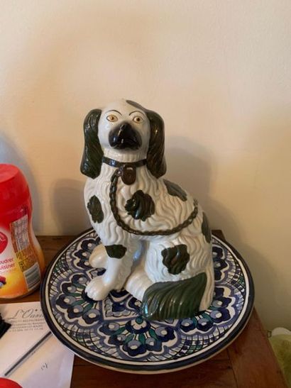 Paire de king Charles en porcelaine
H : 28.5...