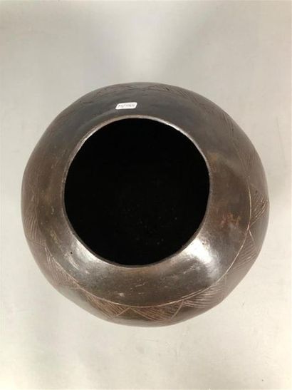 Pot à bière orghum Zulu
Diam. : 27 cm