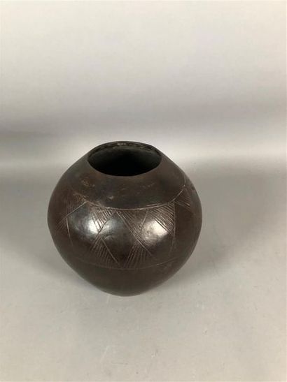 Pot à bière orghum Zulu
Diam. : 27 cm