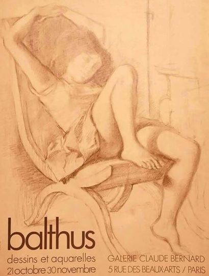 Katia dans un fauteuil les bras levés - Galerie...