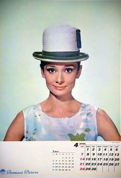 Audrey Hepburn Paramount Pictures 1963
Affiche...