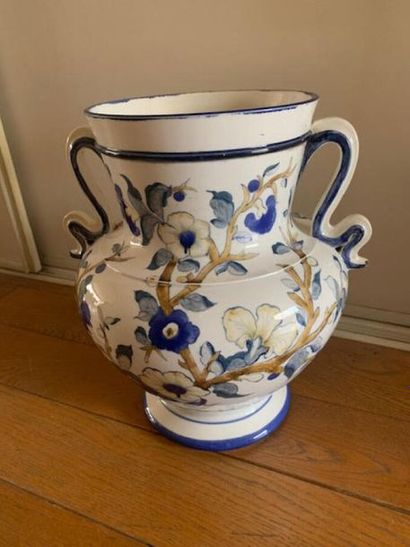 Ensemble de 5 assiettes en faïence européenne,...