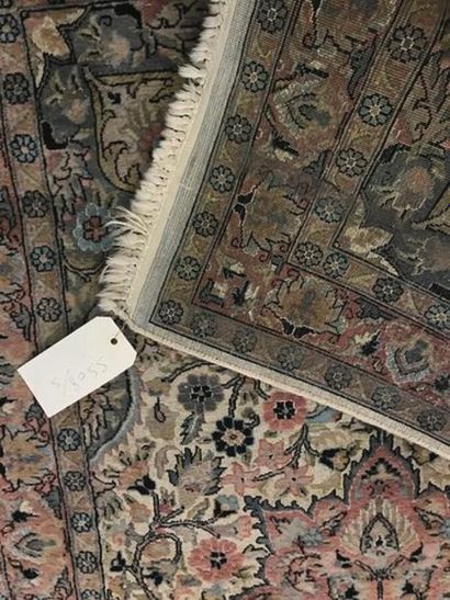 Tapis Indopersan laine et soie
(chaîne et...