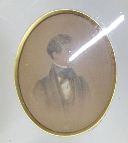 Portrait d'homme de profil
dessin avec réhauts...