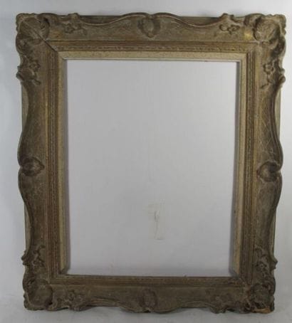 Cadre en bois sculpté 
XXème siècle
65 x...
