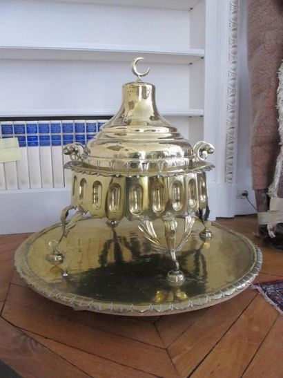 Brasero ottaman tripode en cuivre, avec plateau
H...