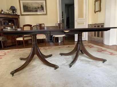 Table salle à manger en acajou, travail anglais
H...