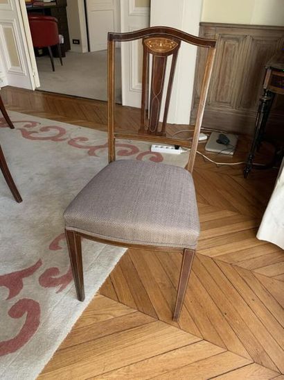 Suite de six chaises de salle à manger en...