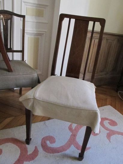 Suite de six chaises de salle à manger en...