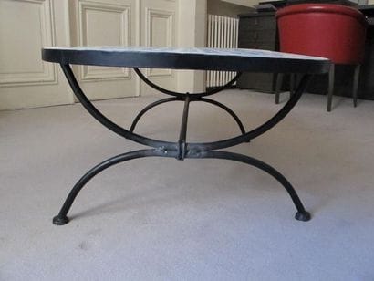 MAROC
Table basse à plateau oval en faïence...