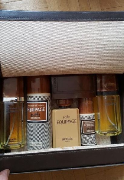 HERMES Paris
Trousse de toilette en toile...